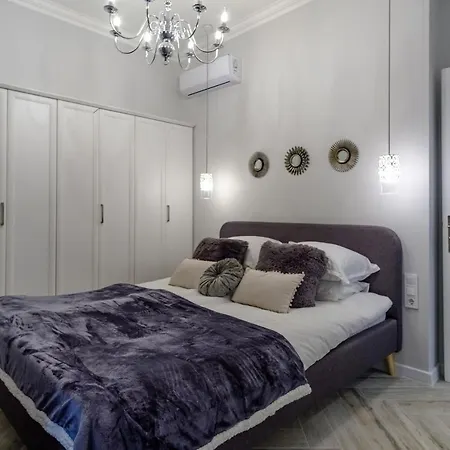 Apartment The Olive House - Center - Free Parking Burgas City