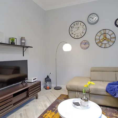 The Olive House - Center - Free Parking Apartment