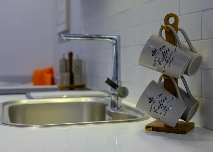 The Olive House - Center - Free Parking Apartment